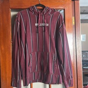 HOLLISTER HOODED SWEATSHIRT